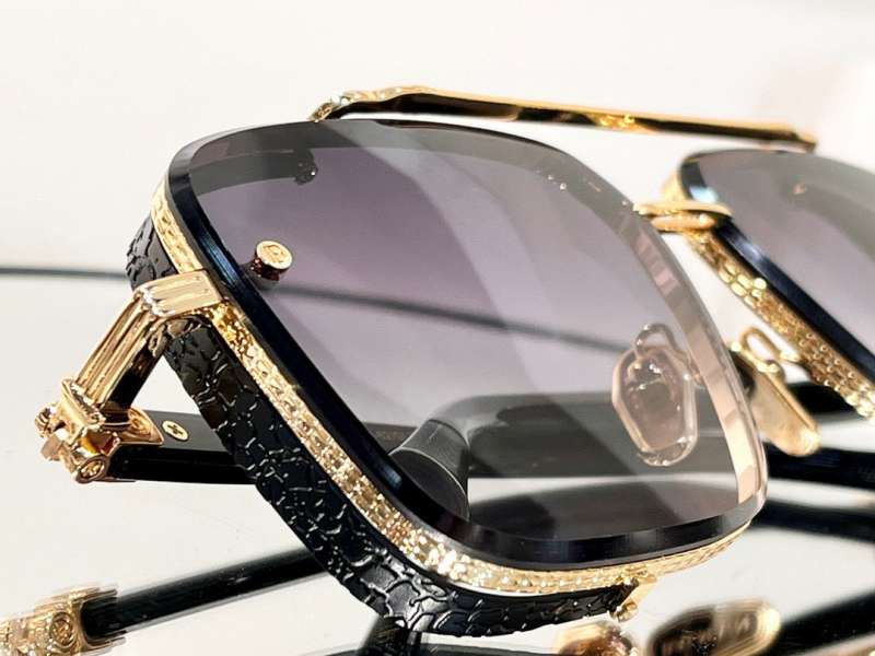 Picture of Balmain Sunglasses _SKUfw53761129fw